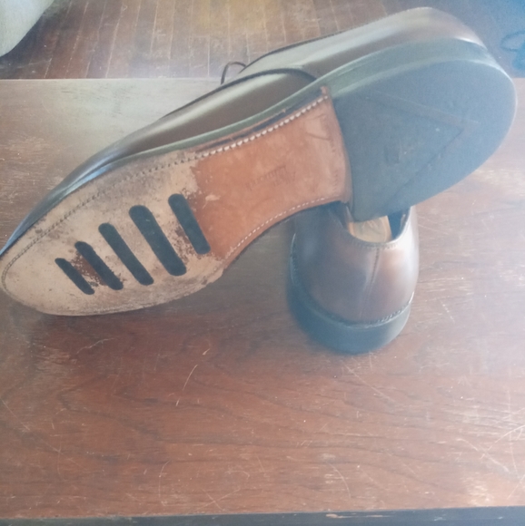 Allen Edmonds saxon - Picture 3 of 6